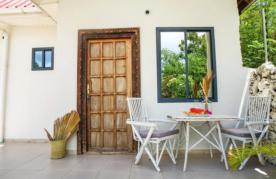 Raffia Boutique Hotel-1
